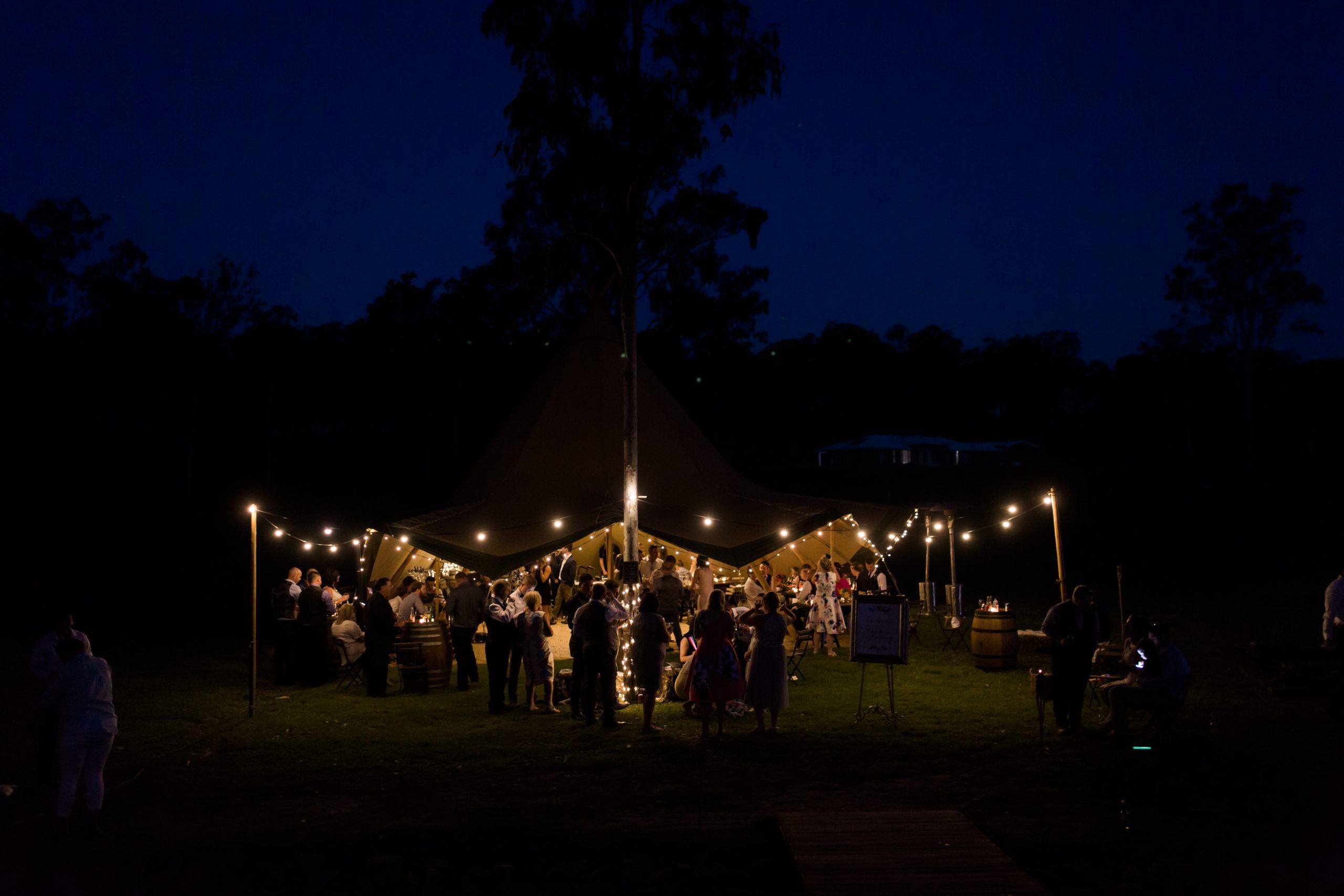 gold coast wedding, large marquee hire, wedding, tipi wedding